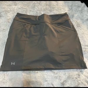 Under Armour skirt L with pockets